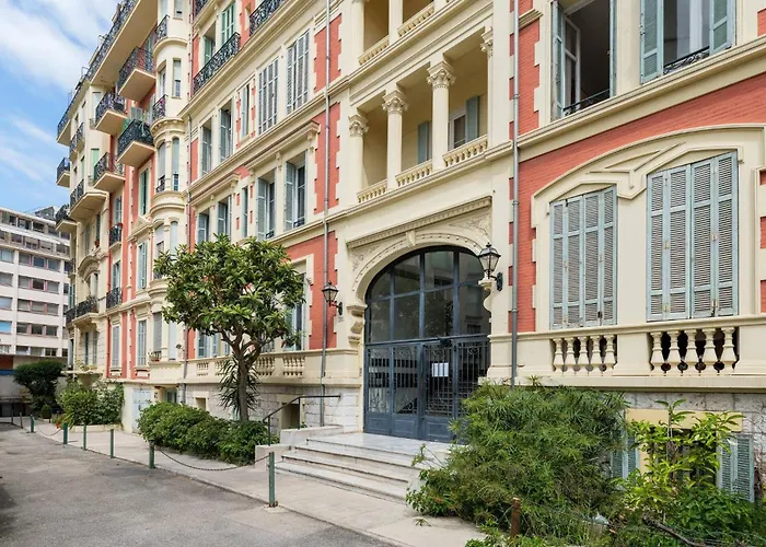 Cosy Dans Belle Copropriete Classee Nicea